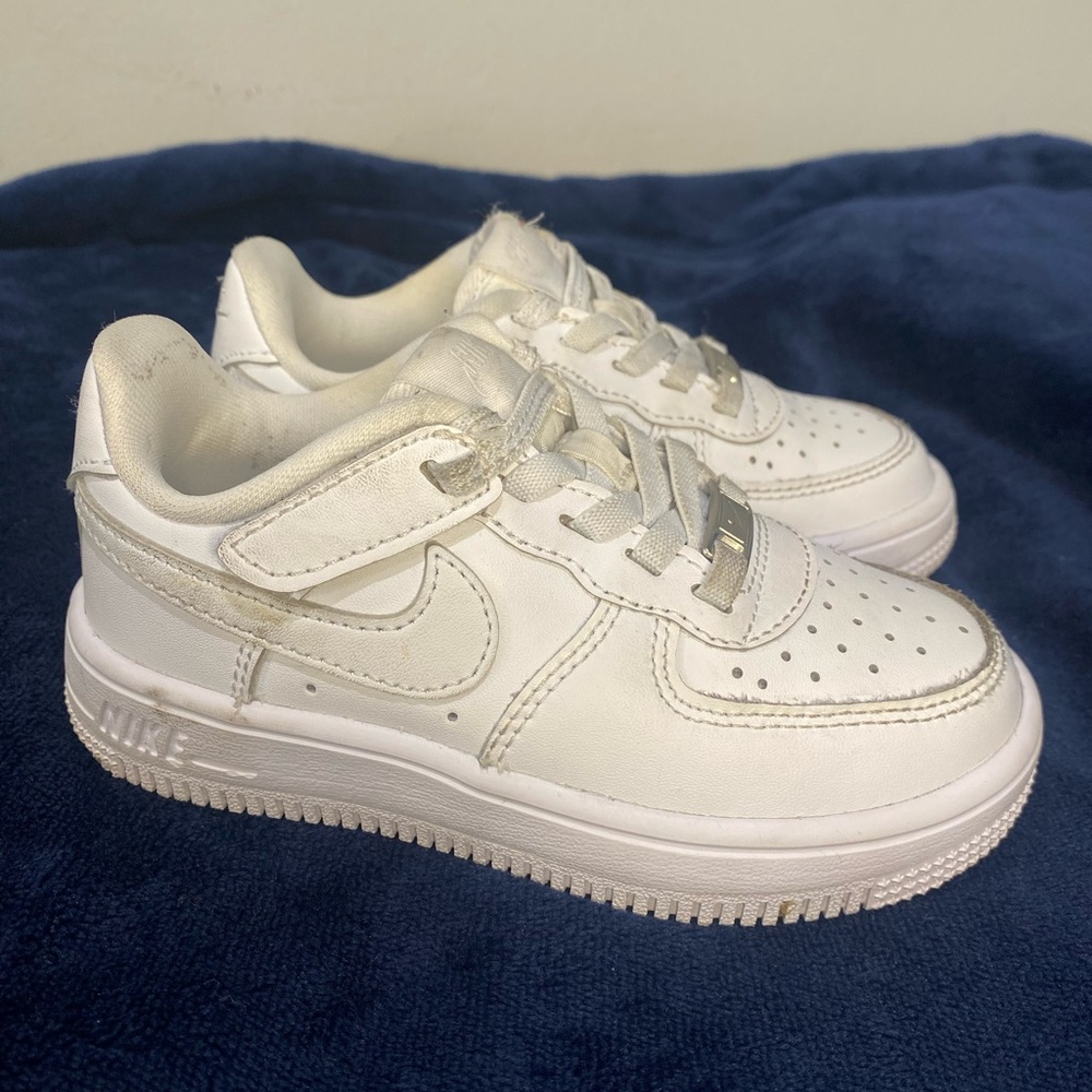 Nike Toddler White Sneakers- Easy On